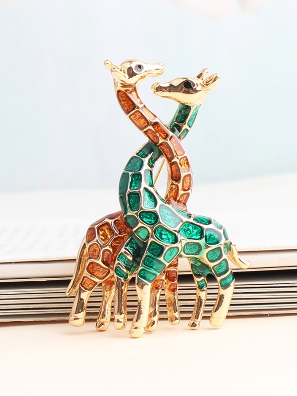 Intertwined Giraffe Brooch Pin – Gold Tone Green & Brown Enamel Animal Lapel Pin